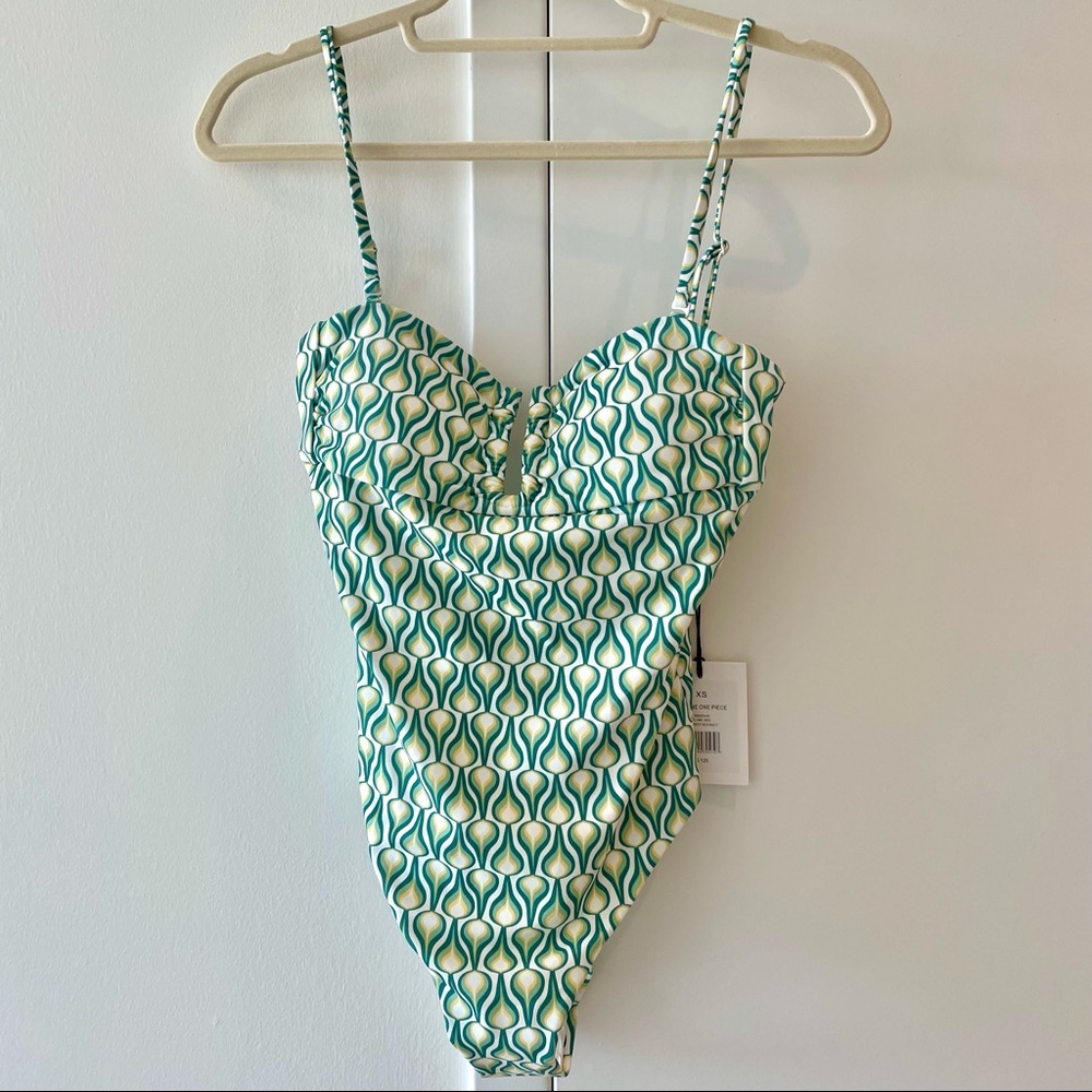 Onia One piece swimwear XS, White color with soft cyan and yellow print